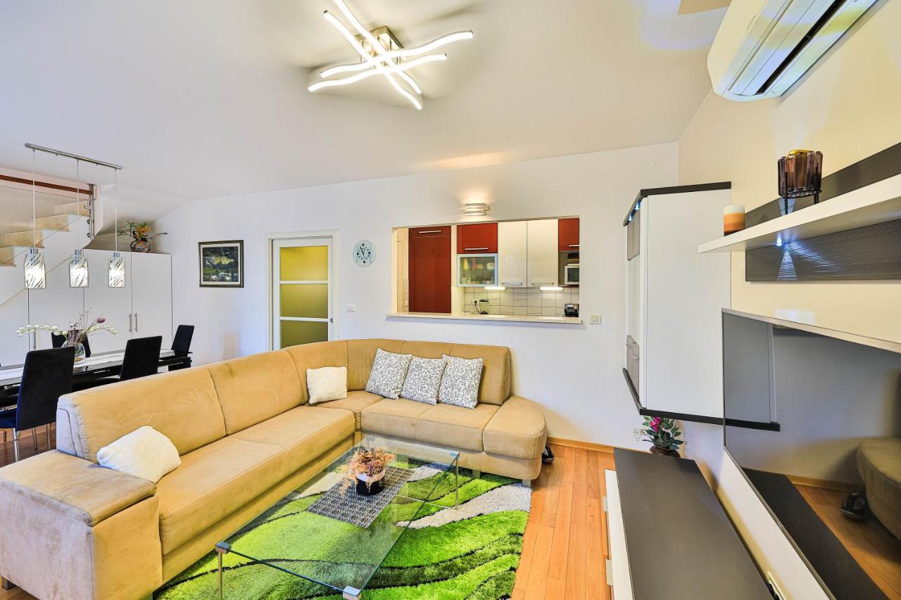Apartman Toni Apartment สปลิท ภายนอก รูปภาพ