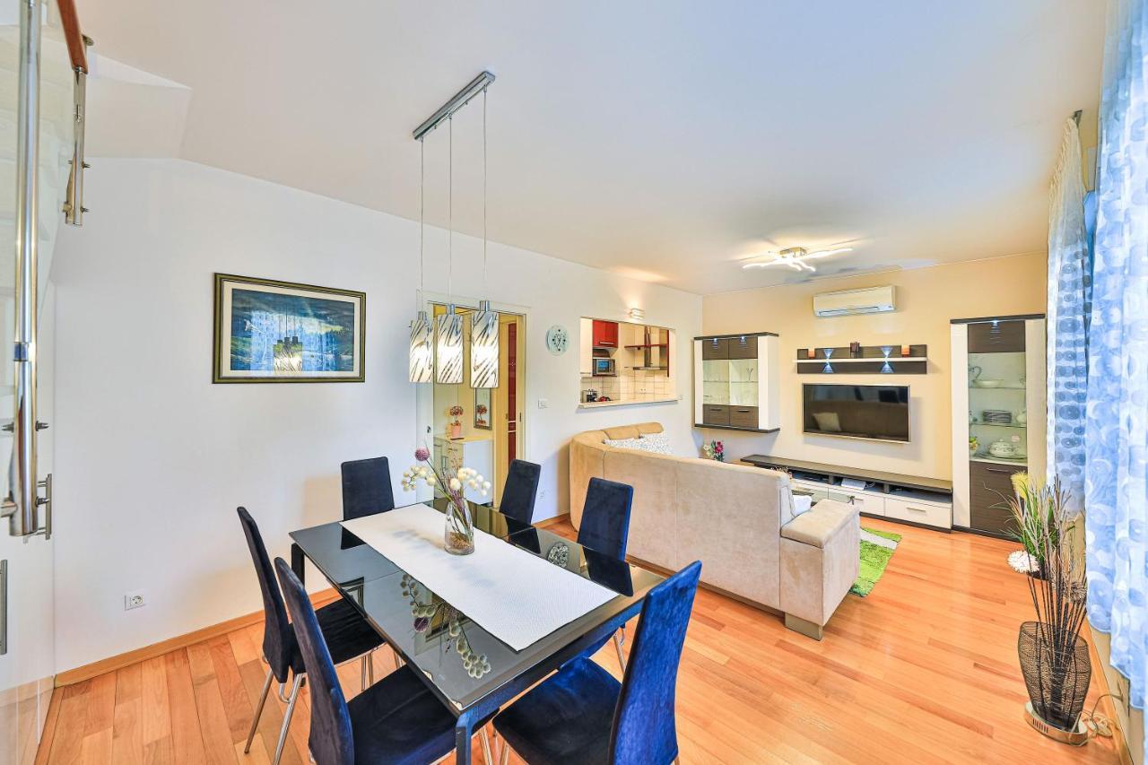 Apartman Toni Apartment สปลิท ภายนอก รูปภาพ